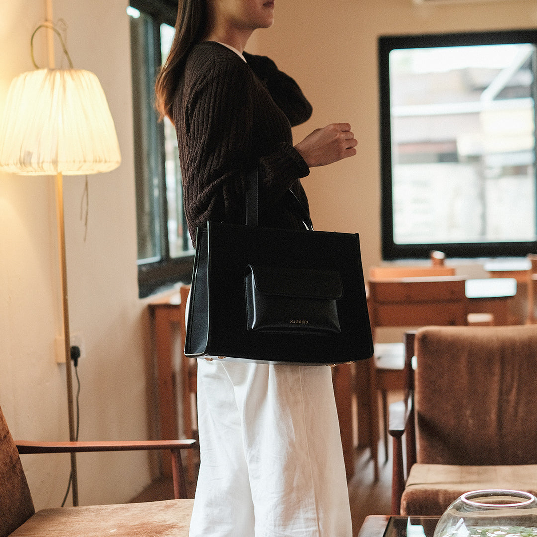 Faye Tote M / Full Black