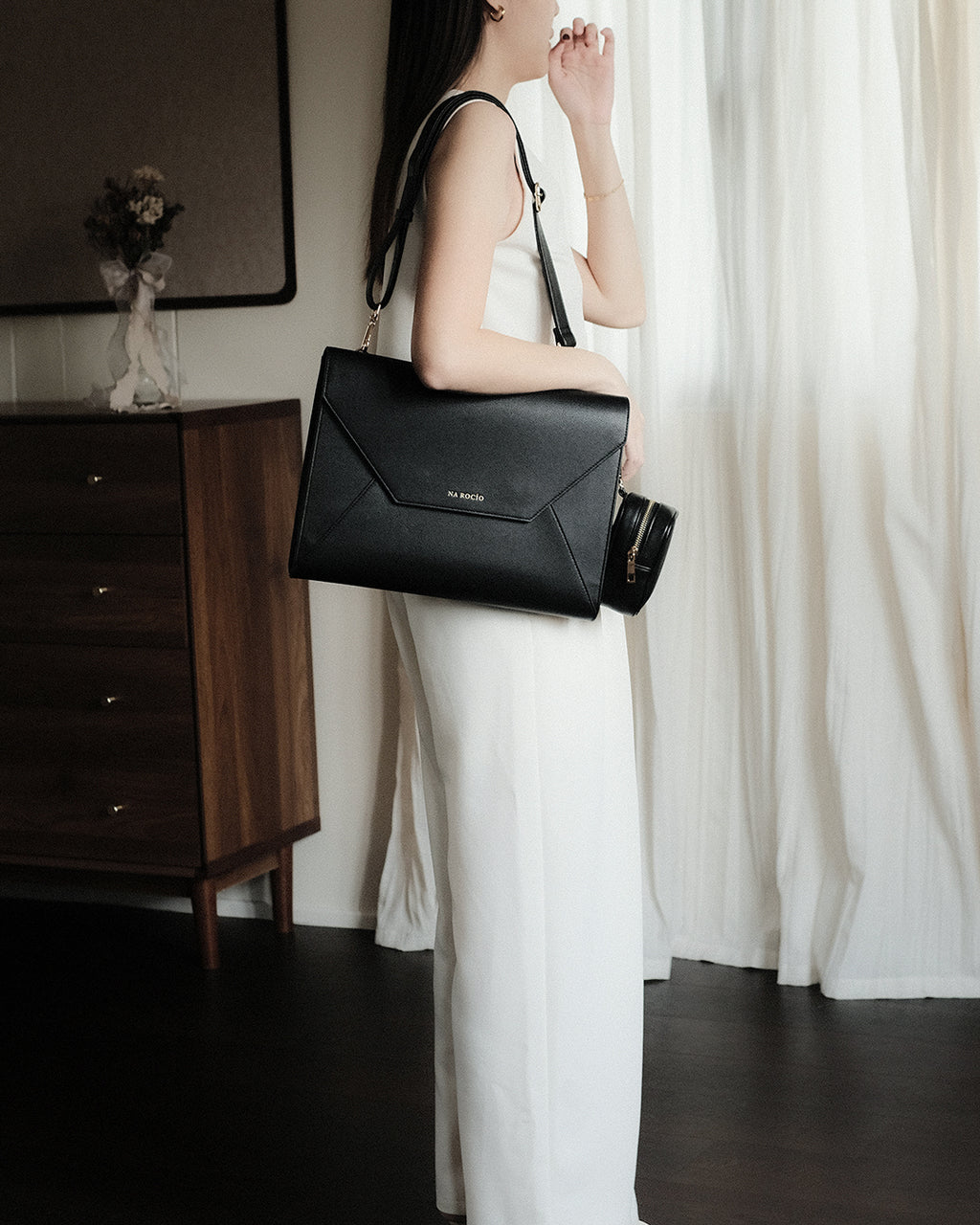Her-Story Laptop Bag / Black