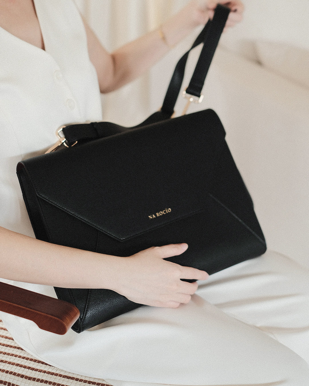 Her-Story-Laptop-Bag-Black-7.