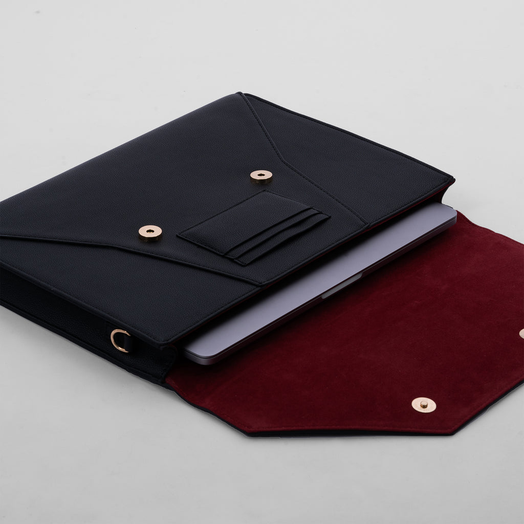Her-Story Laptop Bag / Black